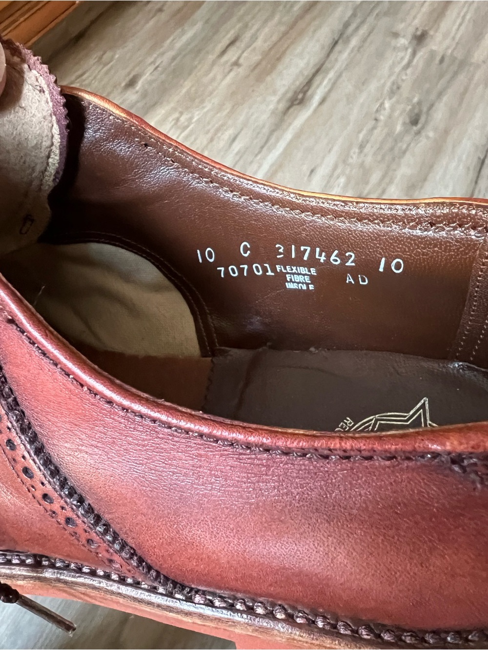 Vintage mid century Florsheim Imperial Men's Leather Oxford in Reddish Brown - Picture 9 of 13